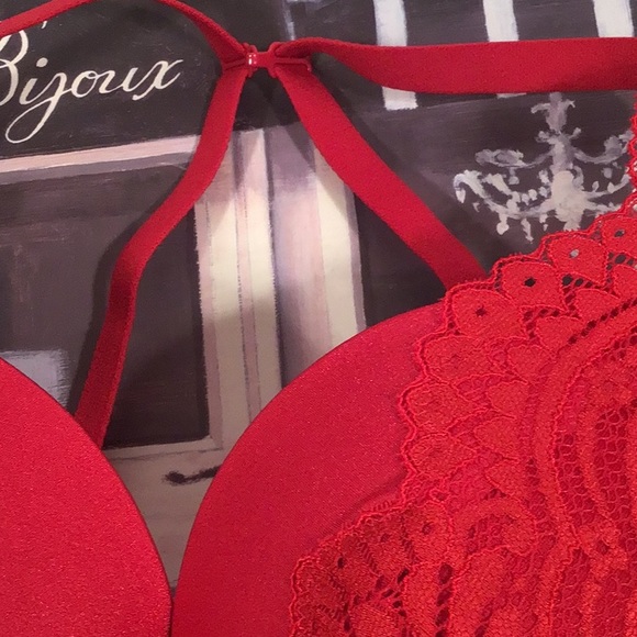 36 D red push up - Picture 7 of 7